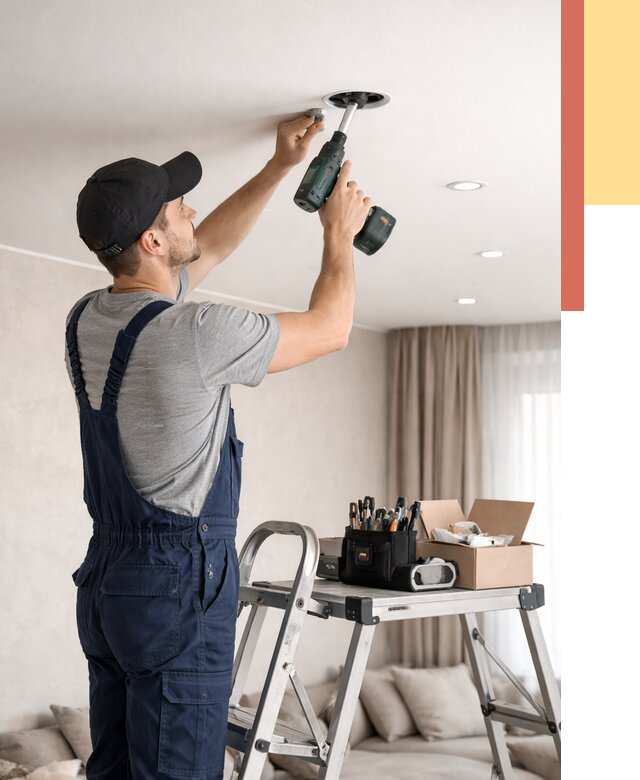 Установка и монтаж точечных светильников в натяжной потолок в Ленинске-Кузнецком от 1840 руб. | ОТДЕЛОЧНИК-Лнн